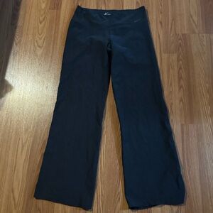 Nike Dri-FIT Black Flared Yoga Leggings Size M Basics Athletic Sporty Spandex